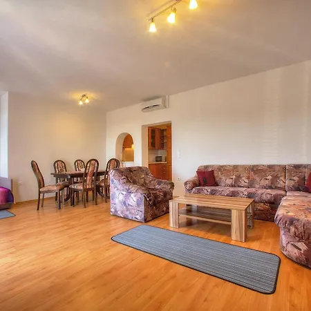 Apartment Peran *
